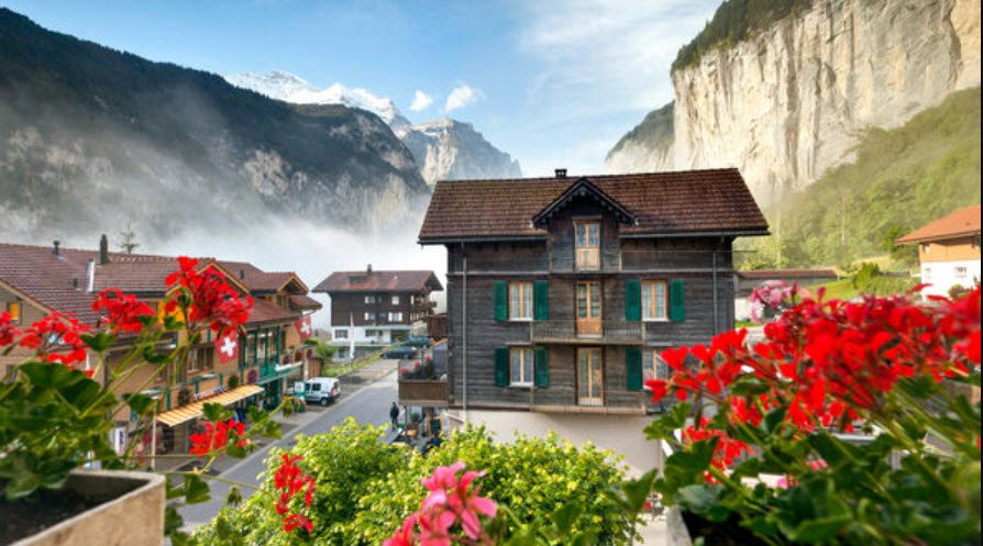Lauterbrunnen Valley, Bernese Oberland, Switzerland